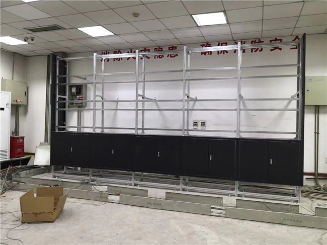 成都中國(guó)水電大廈監(jiān)控室49寸3.5mm3X5+落地機(jī)柜